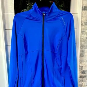 Under armor top new !! Excellent condition